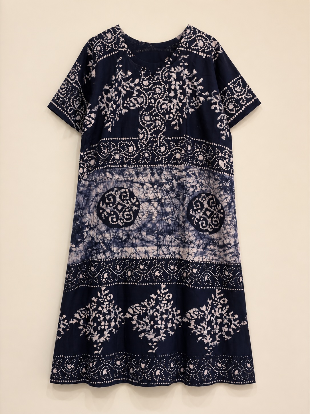 Midnight Ivory Medallion Batik Midi Nighty view 2